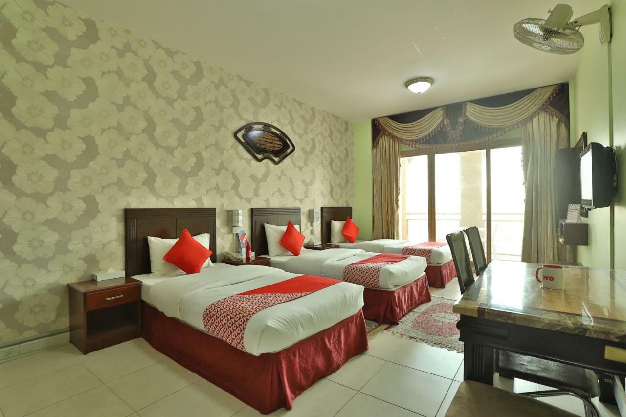 Oyo 261 Remas Hotel Apartment دبي المظهر الخارجي الصورة