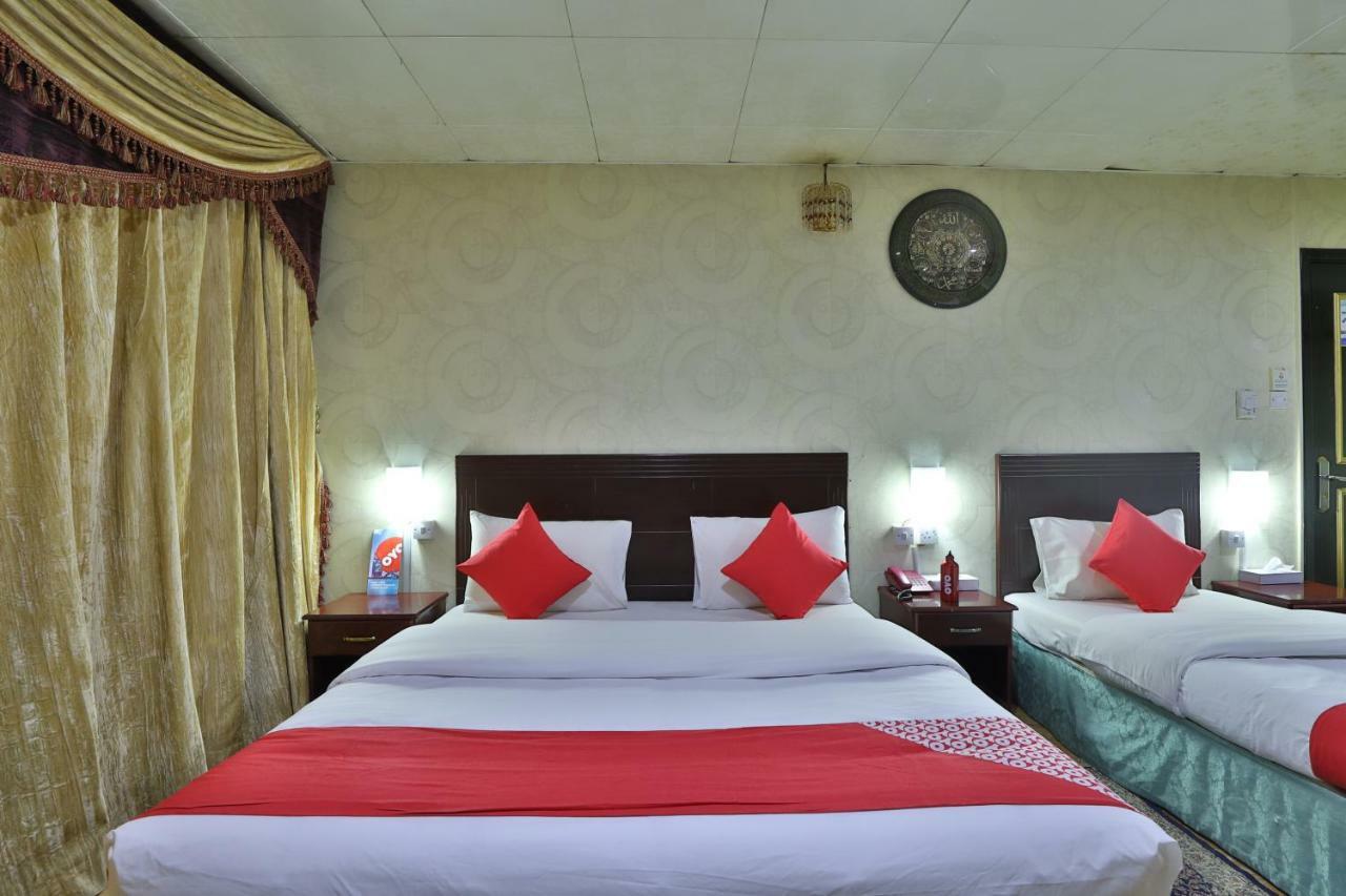 Oyo 261 Remas Hotel Apartment دبي المظهر الخارجي الصورة