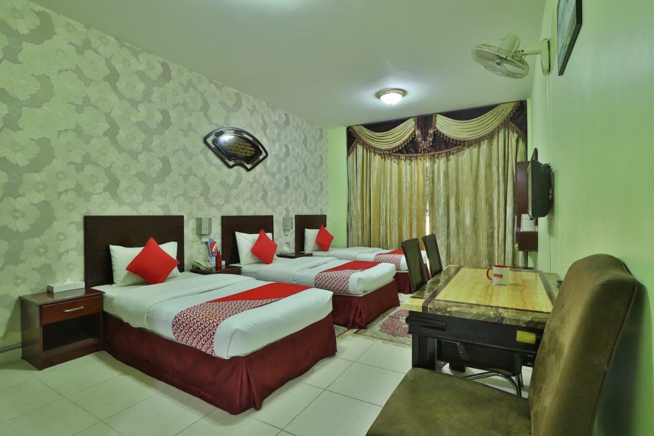 Oyo 261 Remas Hotel Apartment دبي المظهر الخارجي الصورة