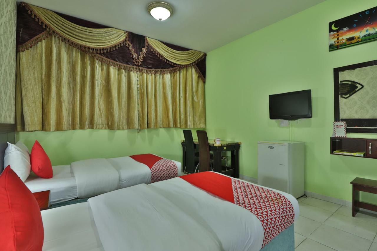 Oyo 261 Remas Hotel Apartment دبي المظهر الخارجي الصورة