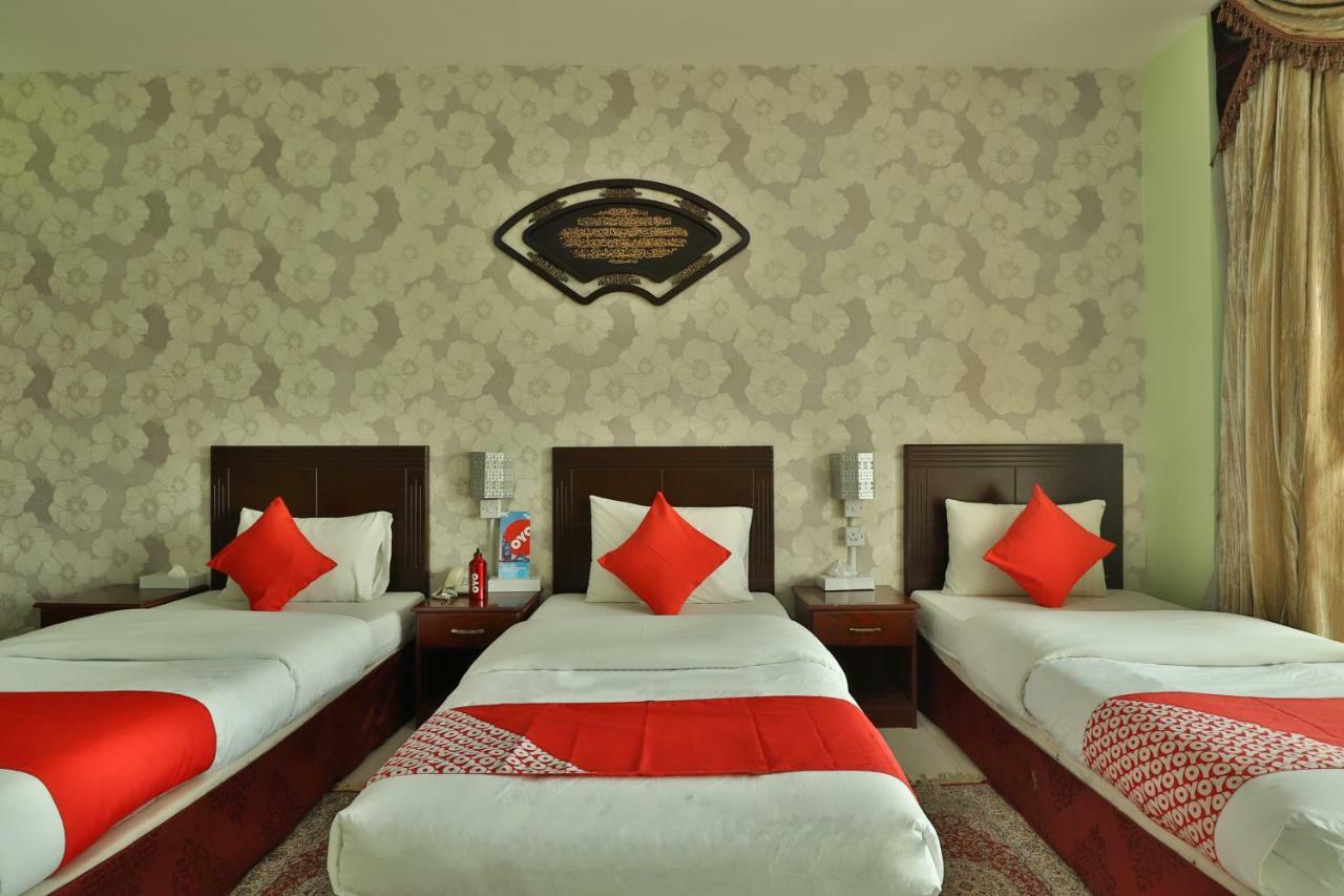 Oyo 261 Remas Hotel Apartment دبي المظهر الخارجي الصورة